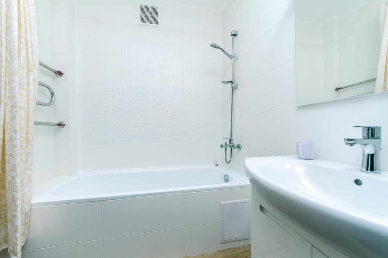 Apartment позняки олени пчілки большая 3 ка возле ашана